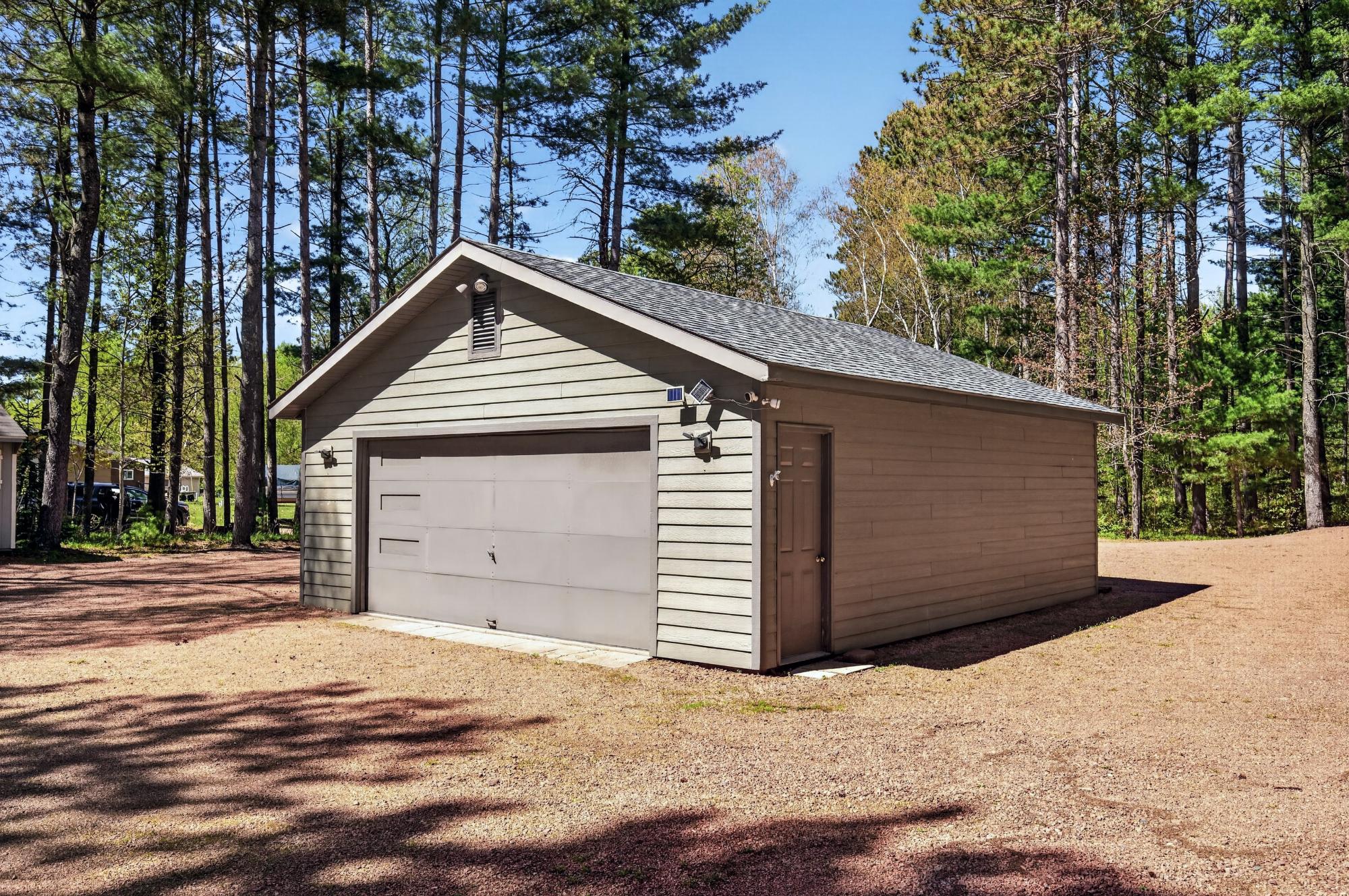 9219 HIDDEN WATERS RD