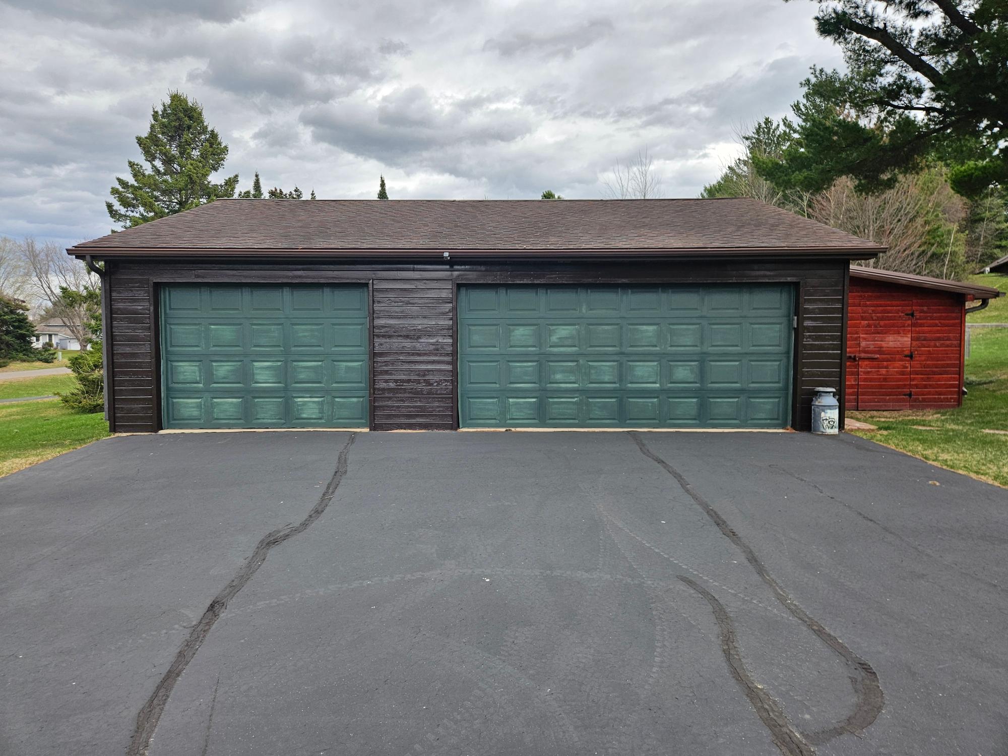 1201 PINE RIDGE RD
