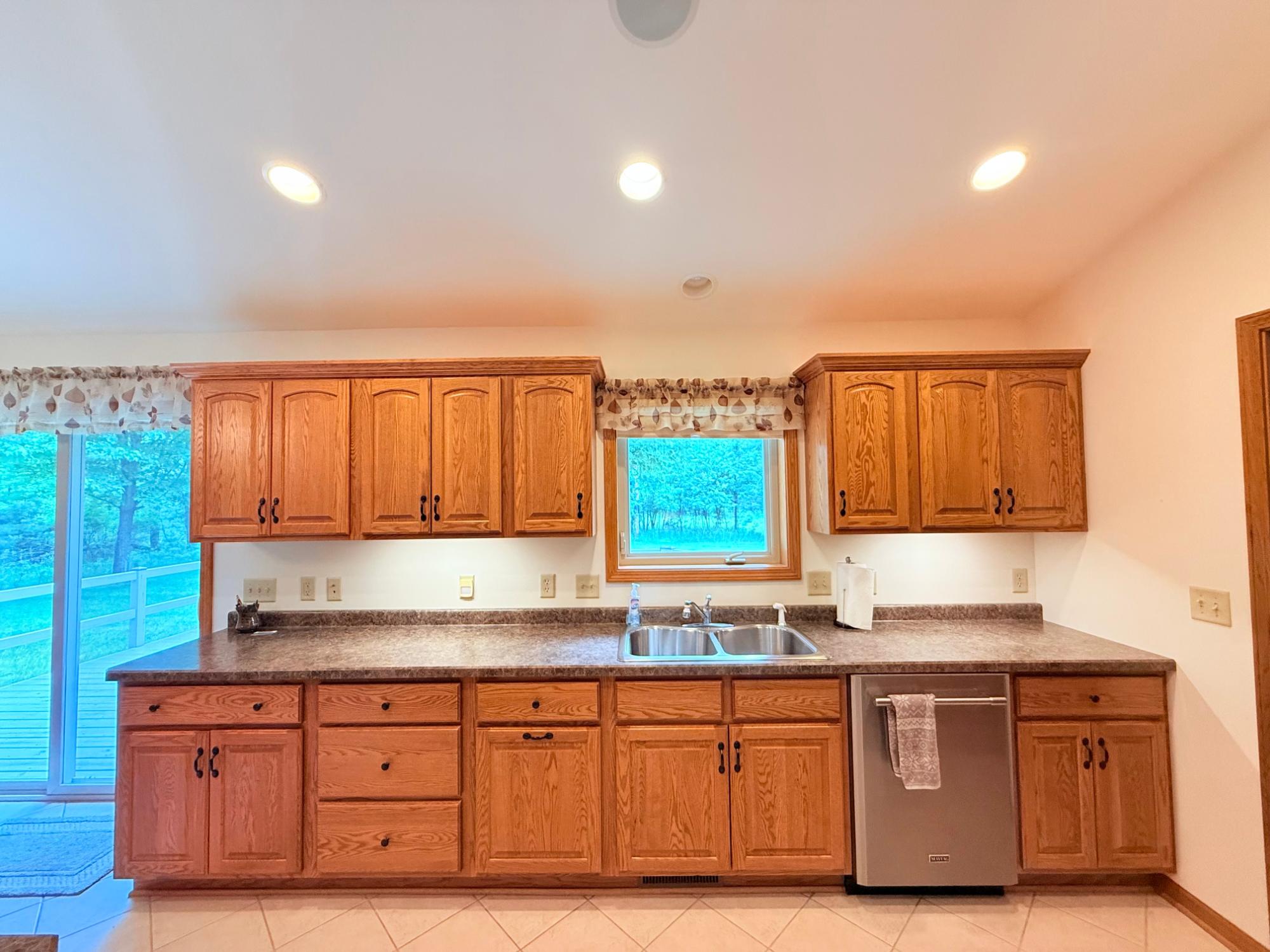 8601 OAK PARK CR