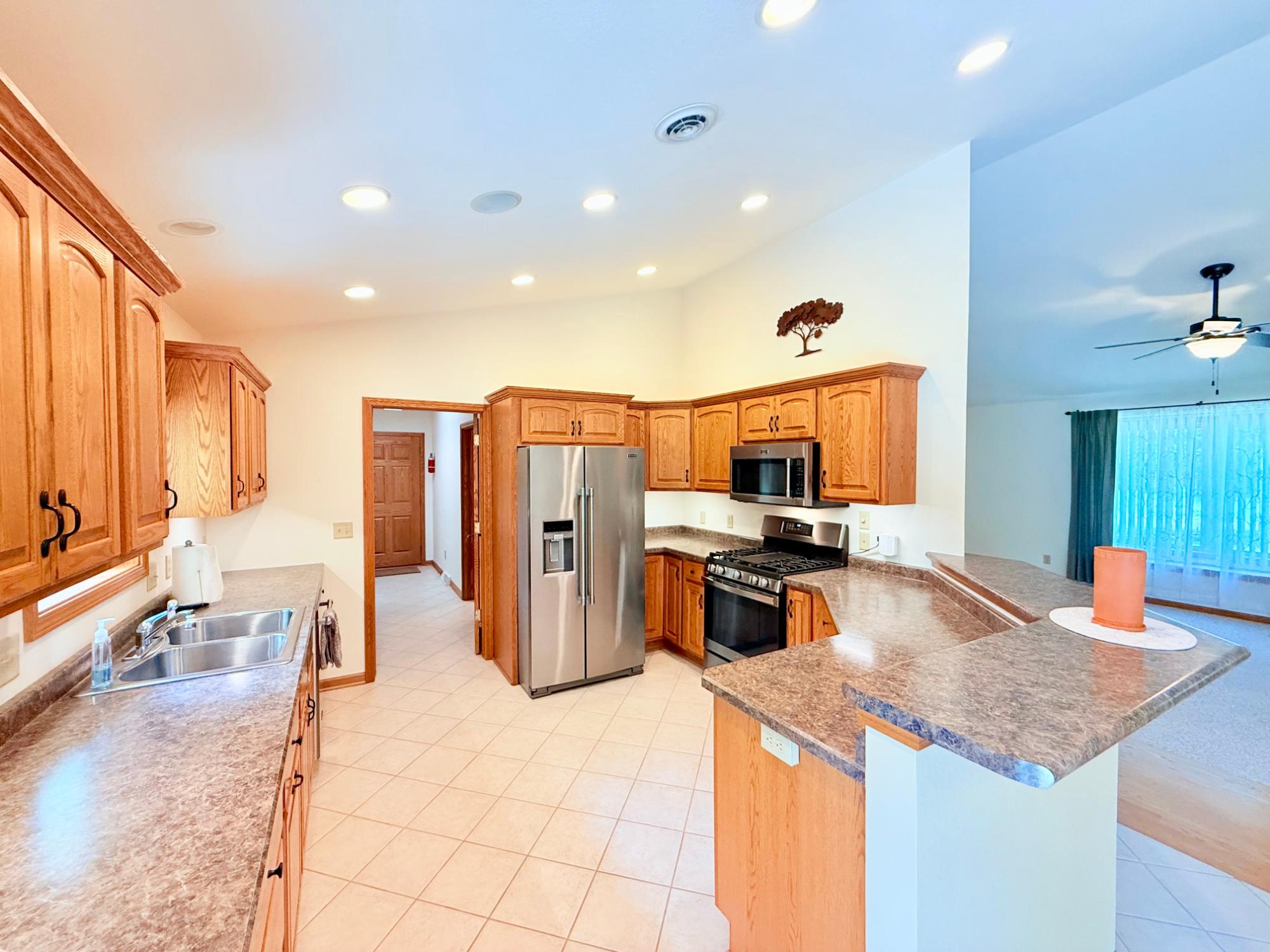 8601 OAK PARK CR
