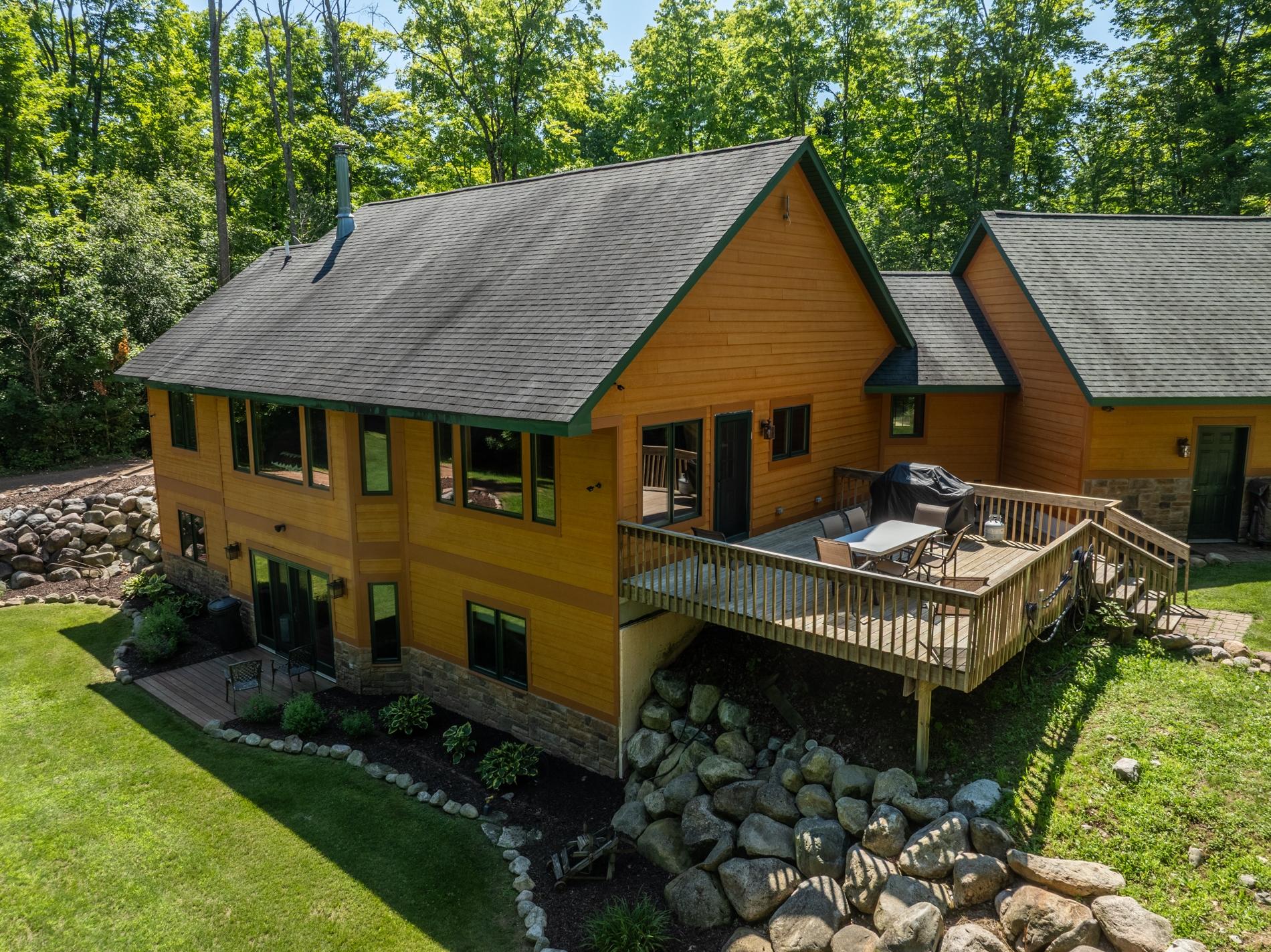 W11328 NORTHWOODS LN
