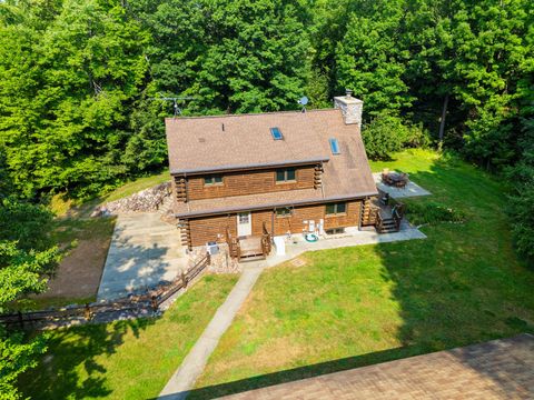 15789 HICKORY LN Mountain WI 54149