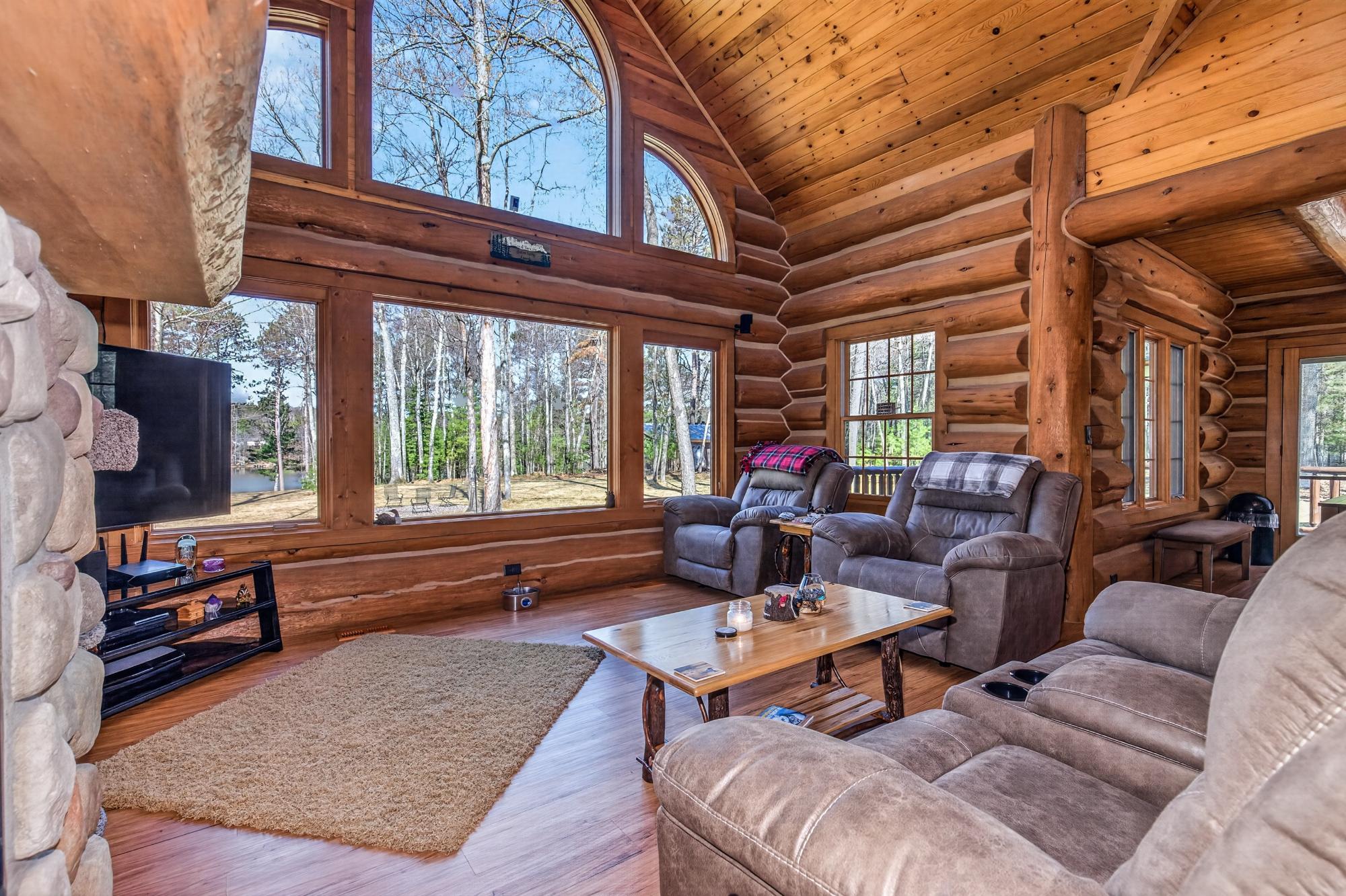 1289 GERRI CT