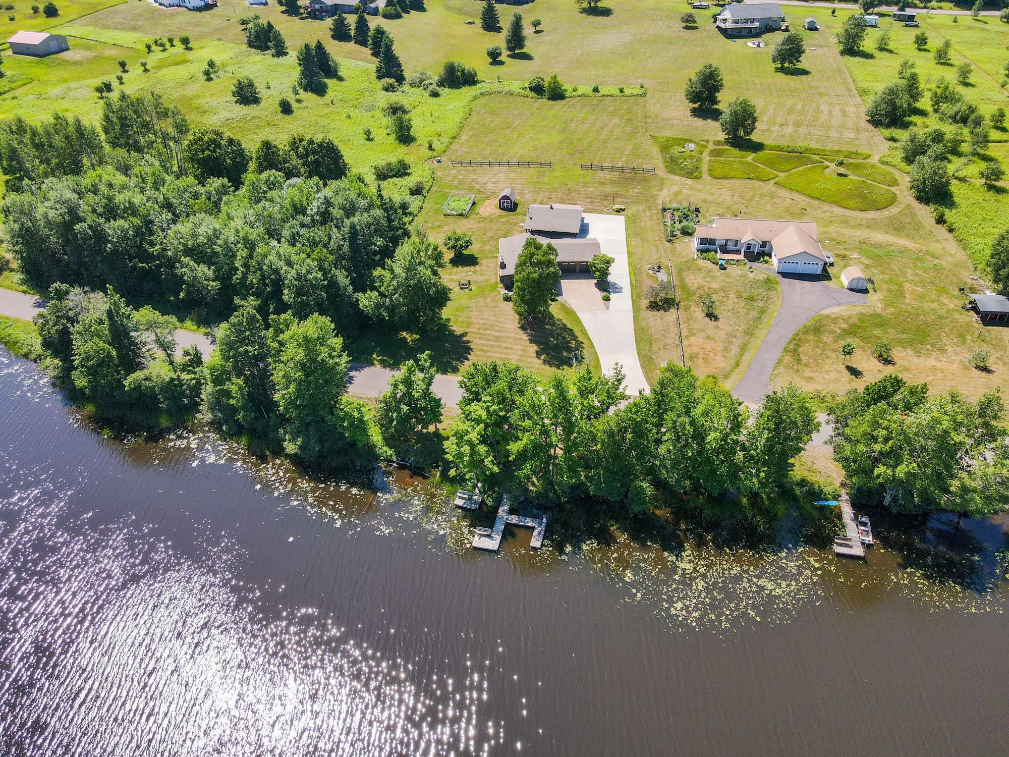 N16203 RIVER RD N