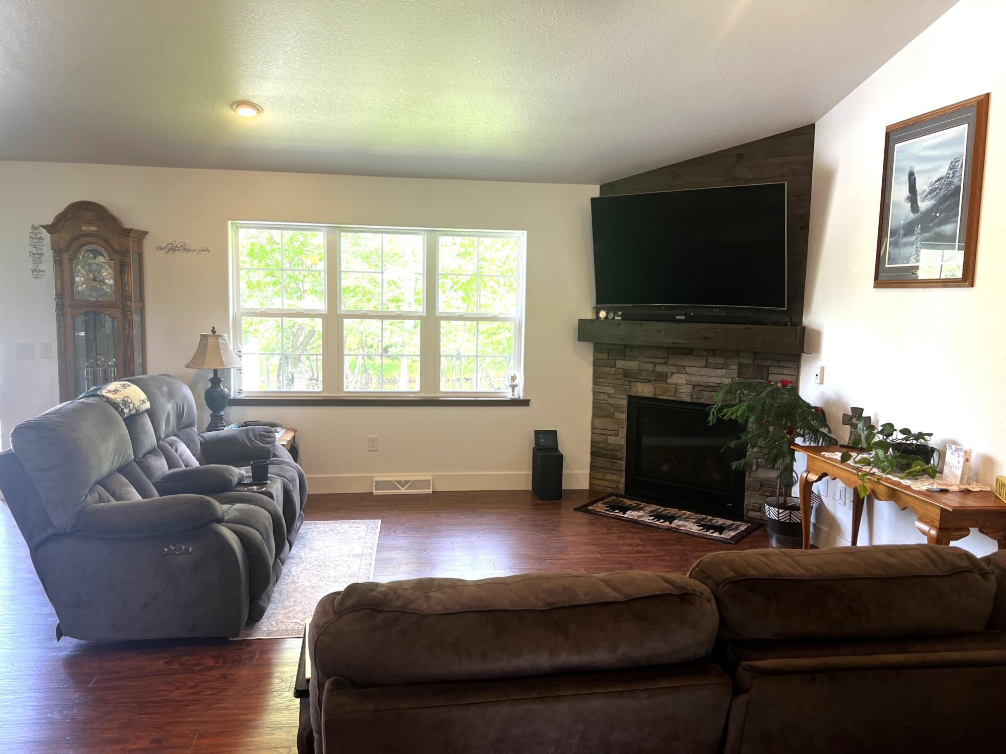 N3061 RIVER TRACE DR