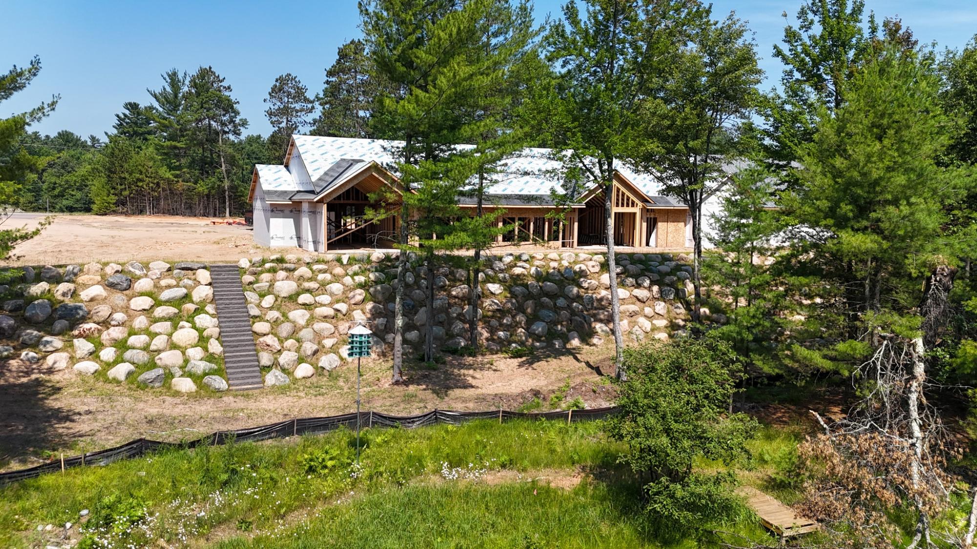 1092 SERENZ LN 7