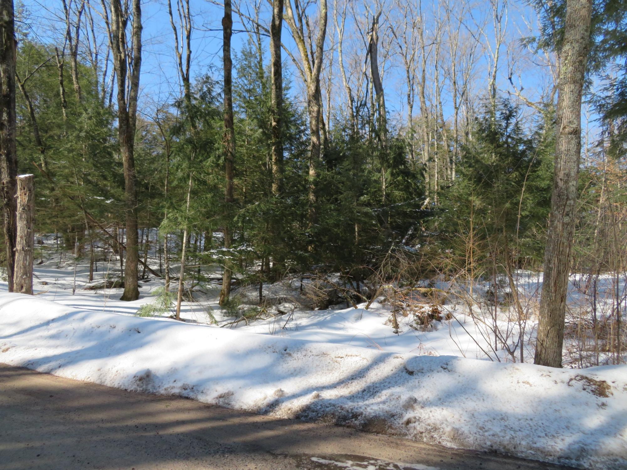 ON ENTERPRISE LAKE RD