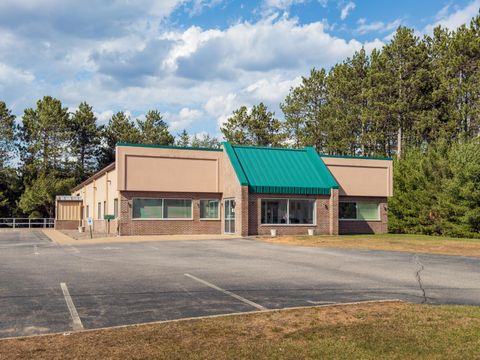 425 MILL ST Eagle River WI 54521