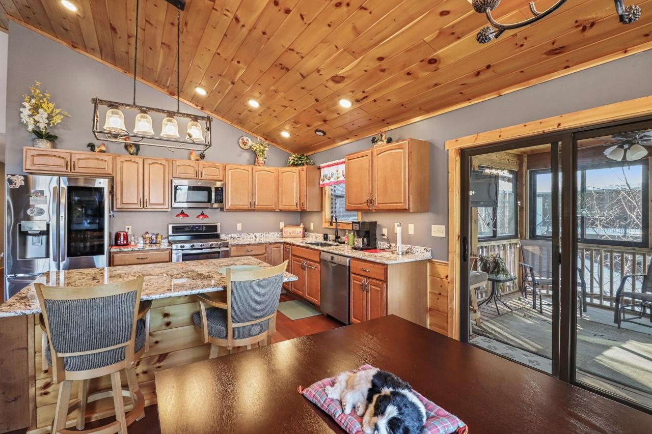 1055 SHISHEBOGAMA DR