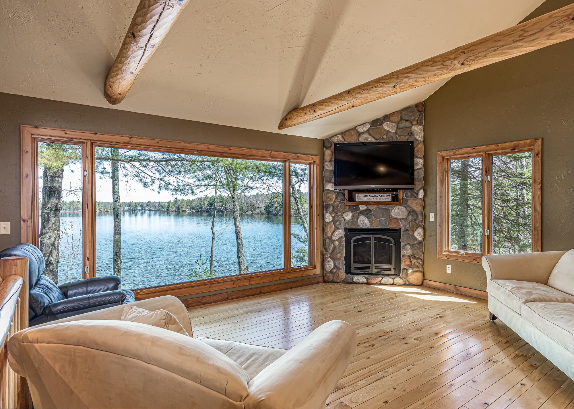 1548 SILVER BEACH DR