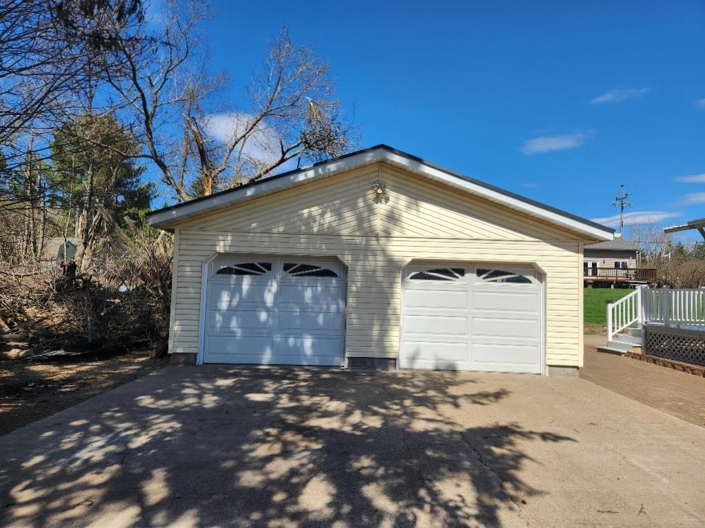 W10774 SUMMIT LAKE DR