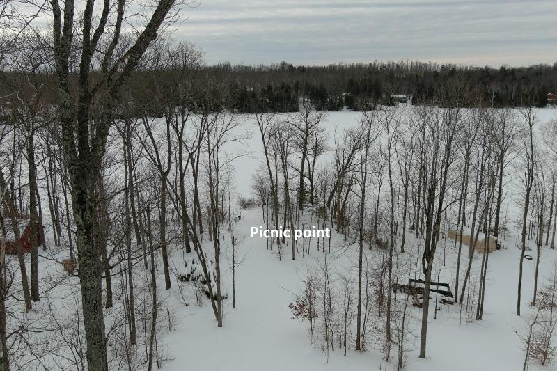 ON LOON LAKE LN E .92 acres