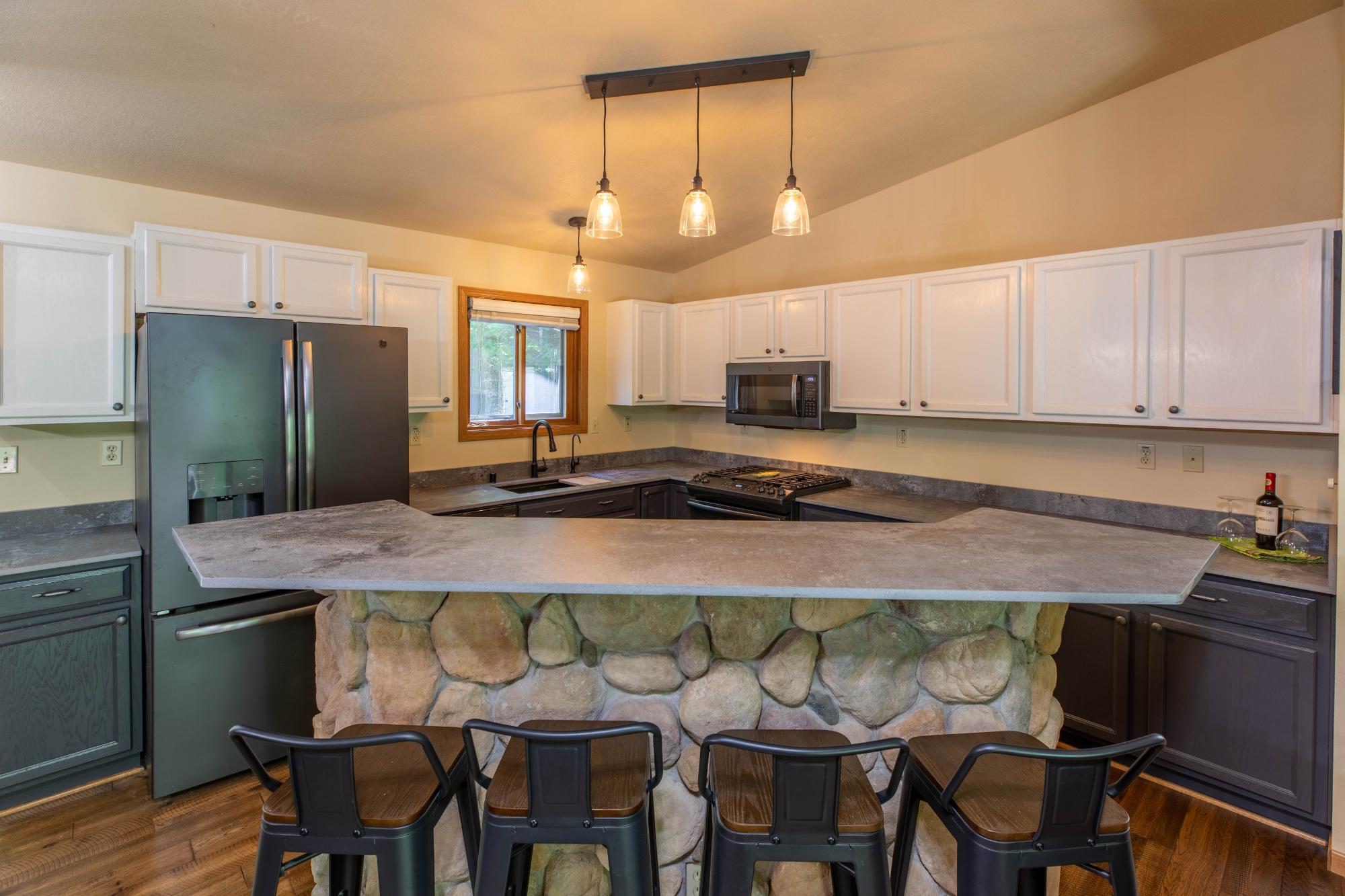 8790 EAGLES WAY