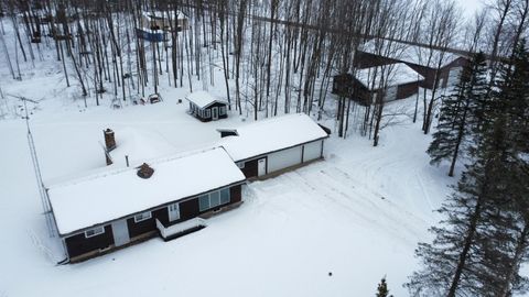 N5352 CTH V Bryant WI 54418