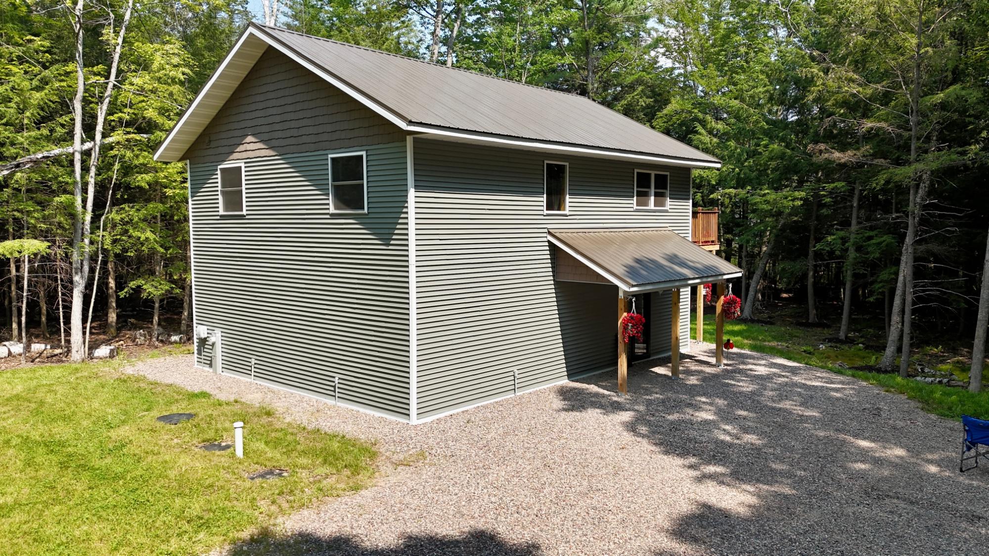 4595 JESSICA CT