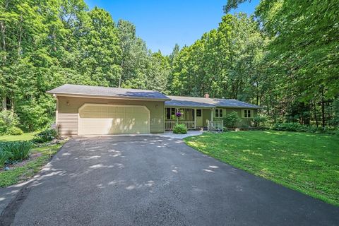 N8381 BIRCH HILL RD Phillips WI 54555