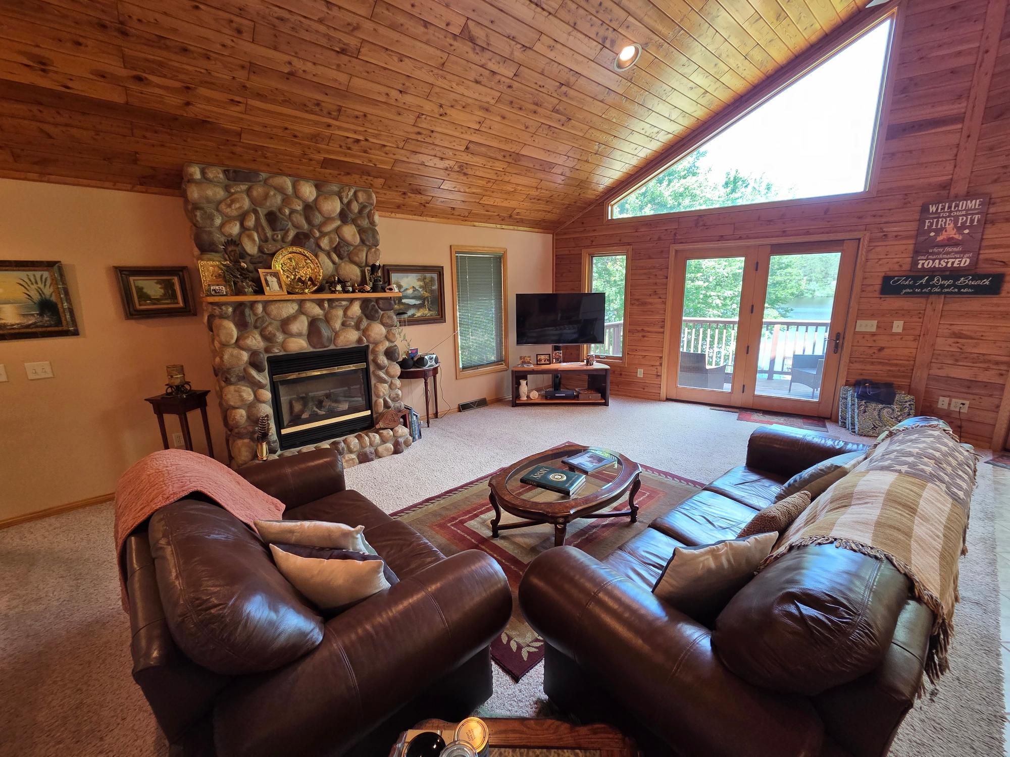 W8656 SILVER BIRCH RD