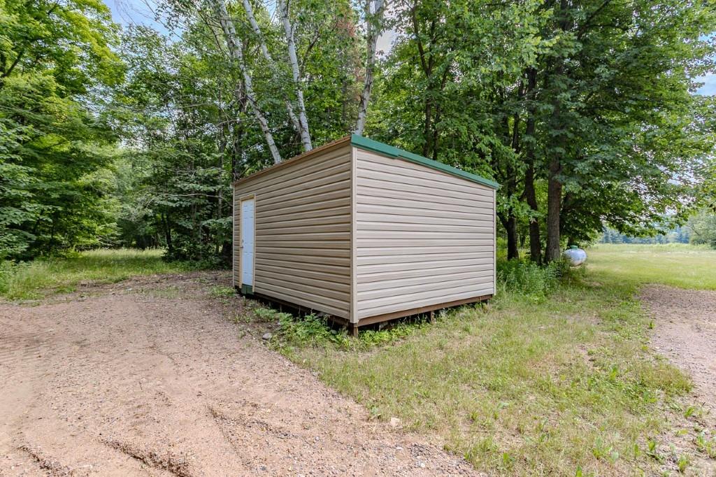 N7096 GRUNDY RD