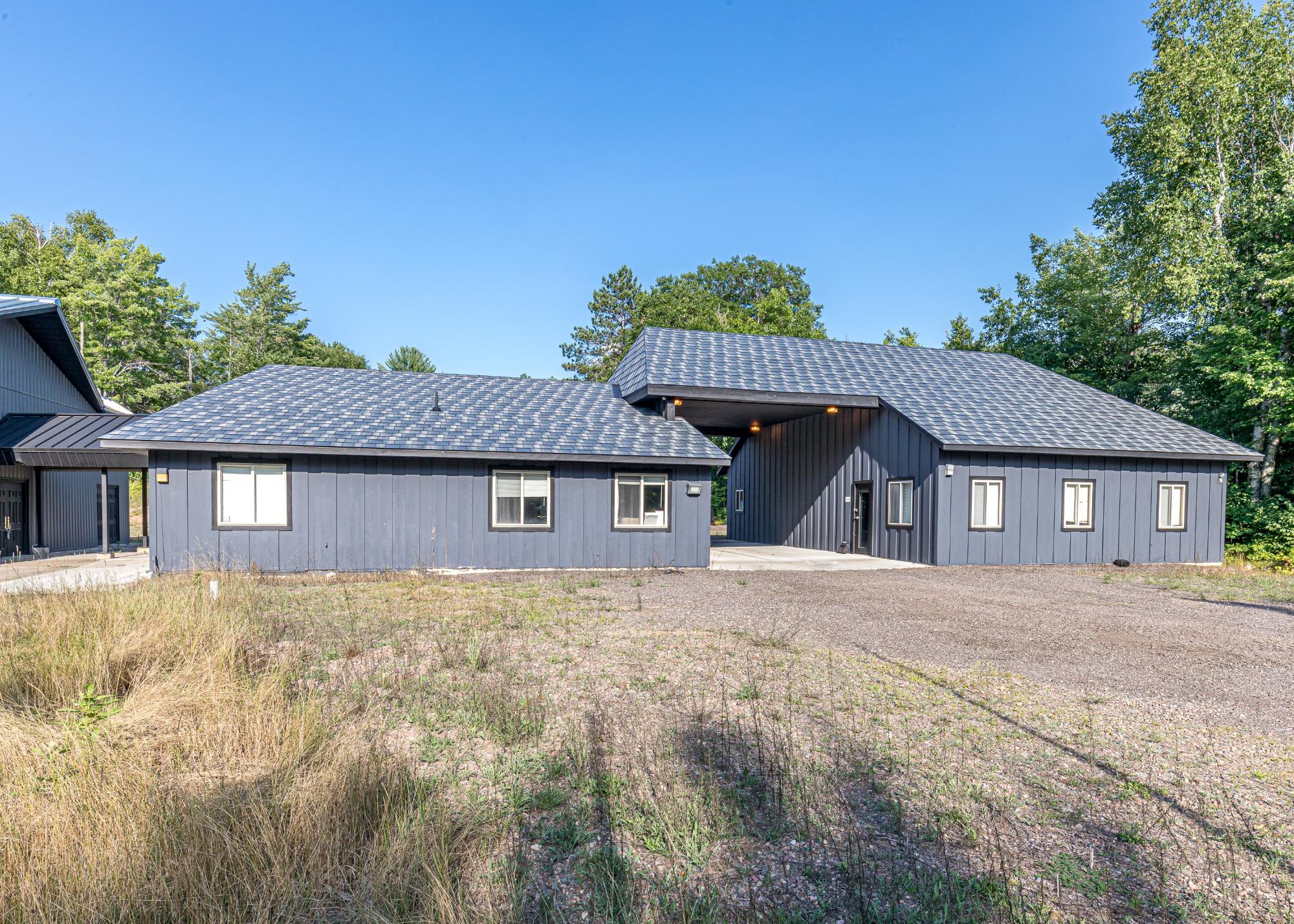 5611 HWY 51
