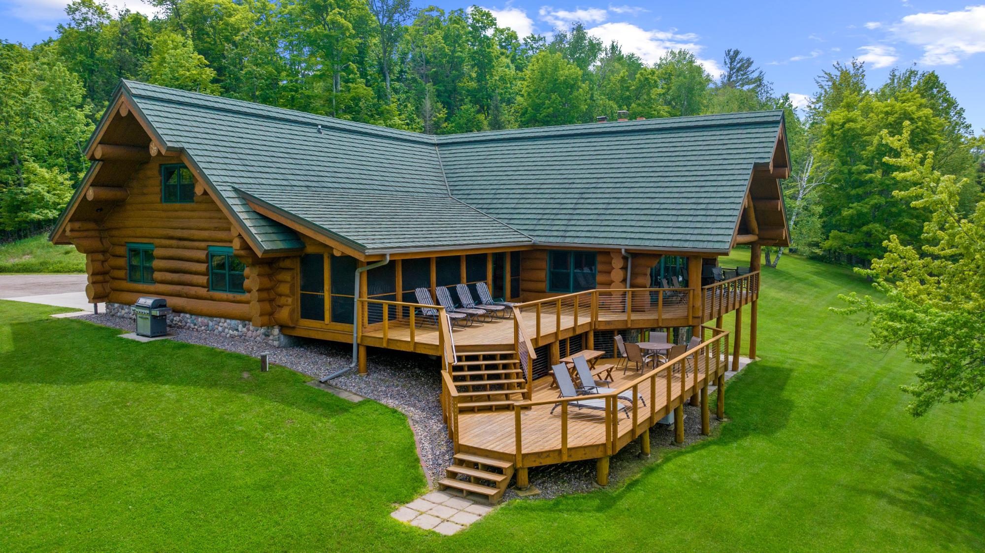 230 VISTA LN