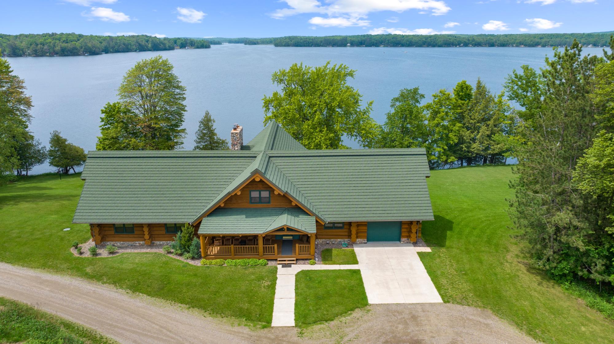 230 VISTA LN