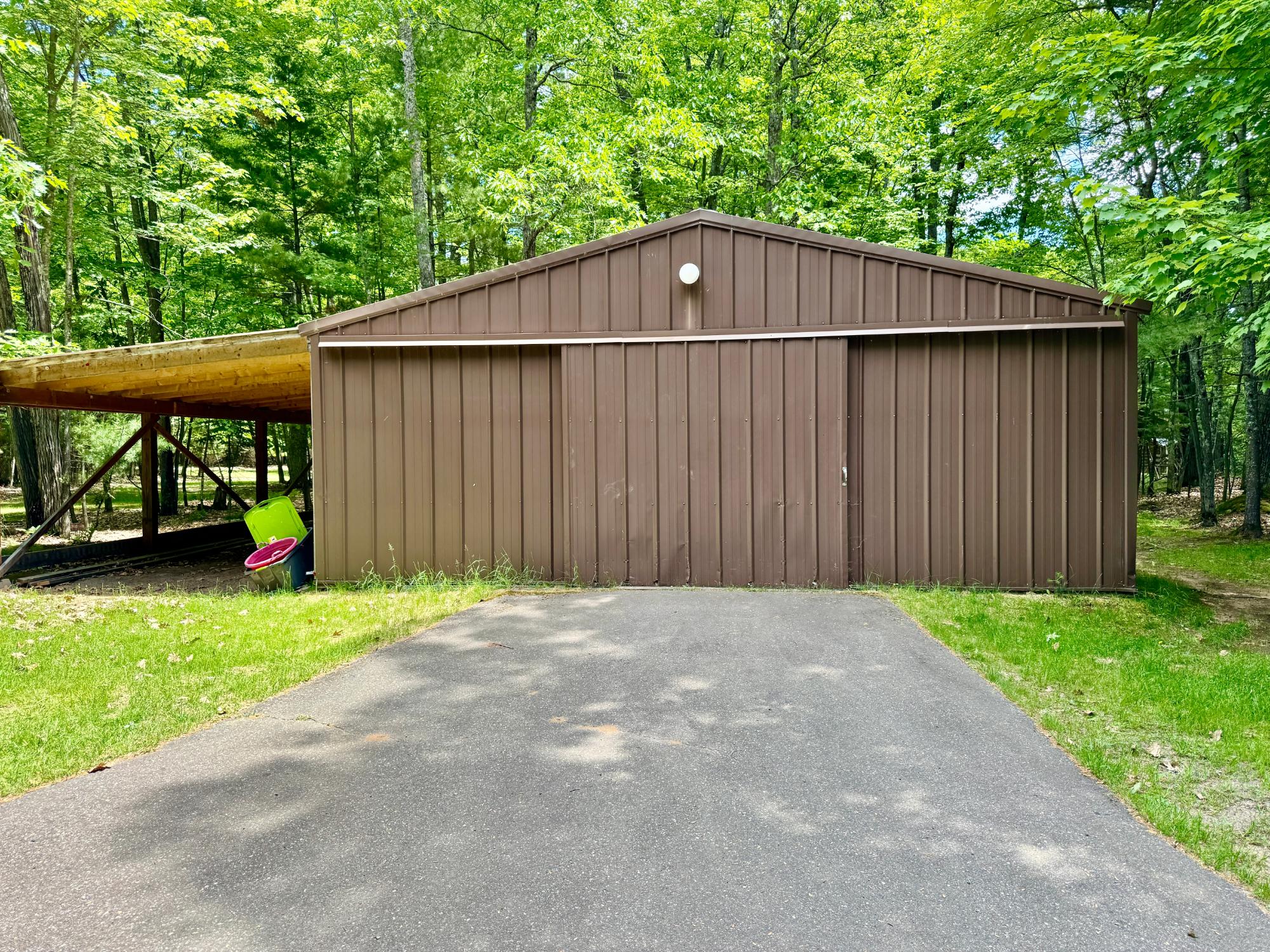 3821 TECUMSEH LN
