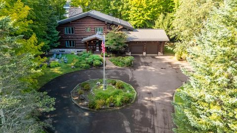 8780N TAPAWINGO DR Mercer WI 54547