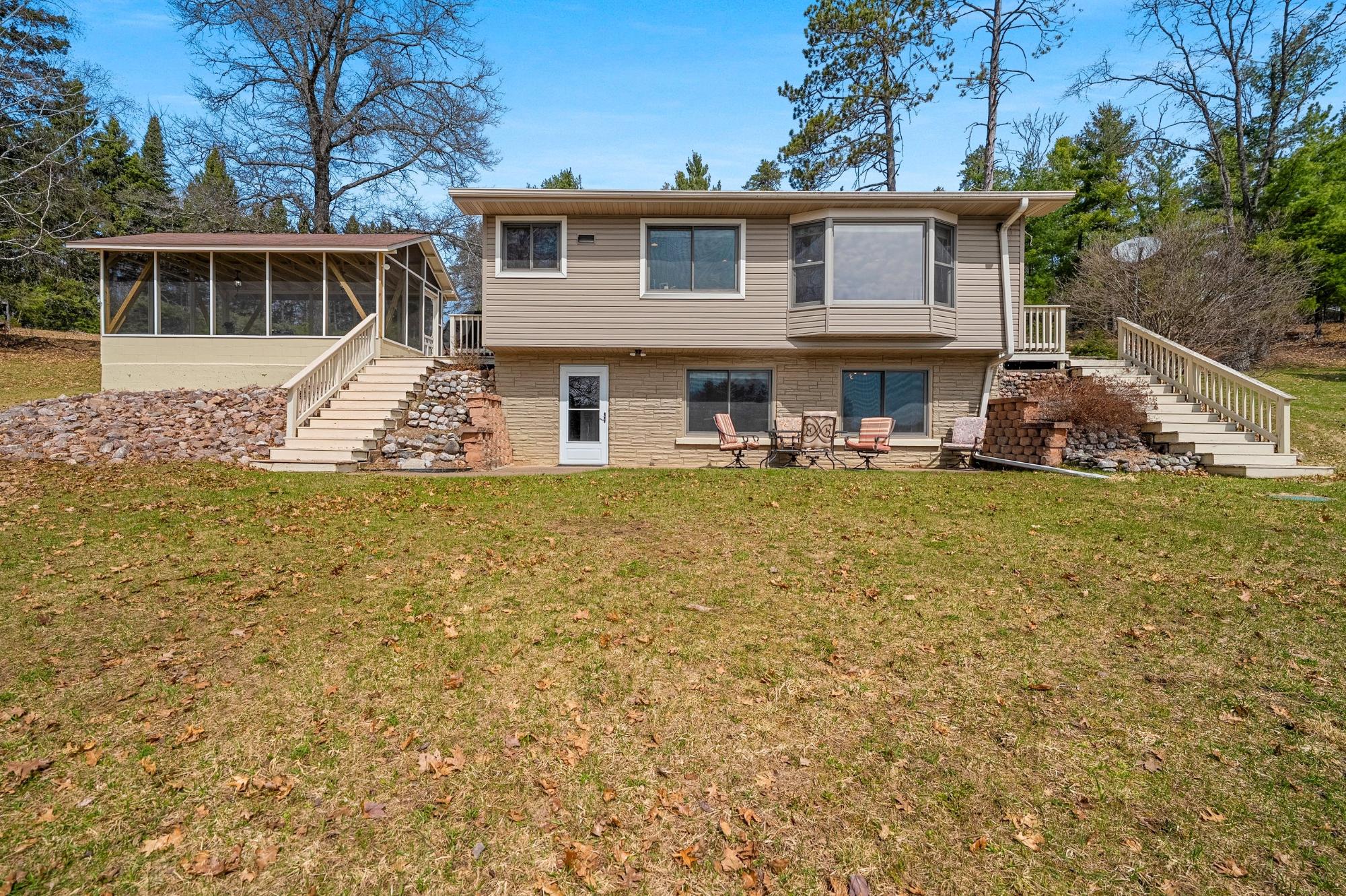 2135 REGINA DR