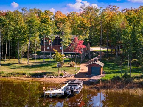 6920 N LAKE SIX RD Mercer WI 54547