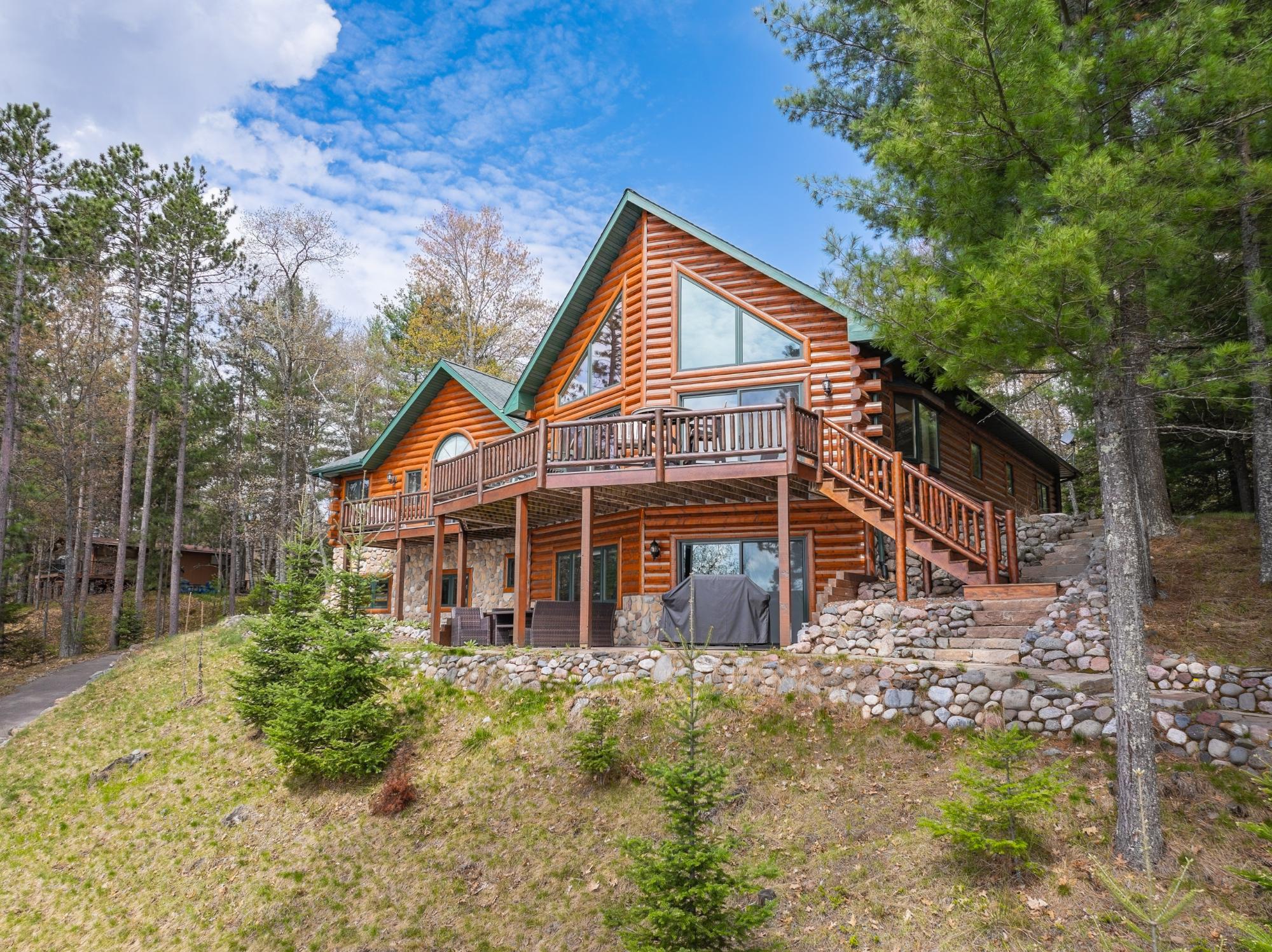 3717 CHAIN O LAKES RD