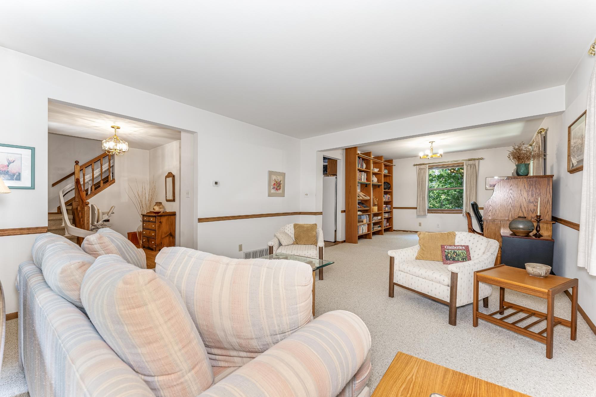 326 CAPICH DR