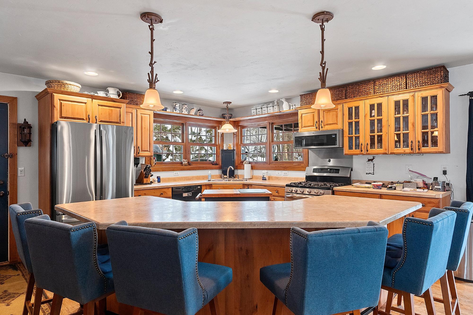 17410 W WHEELER LAKE LN