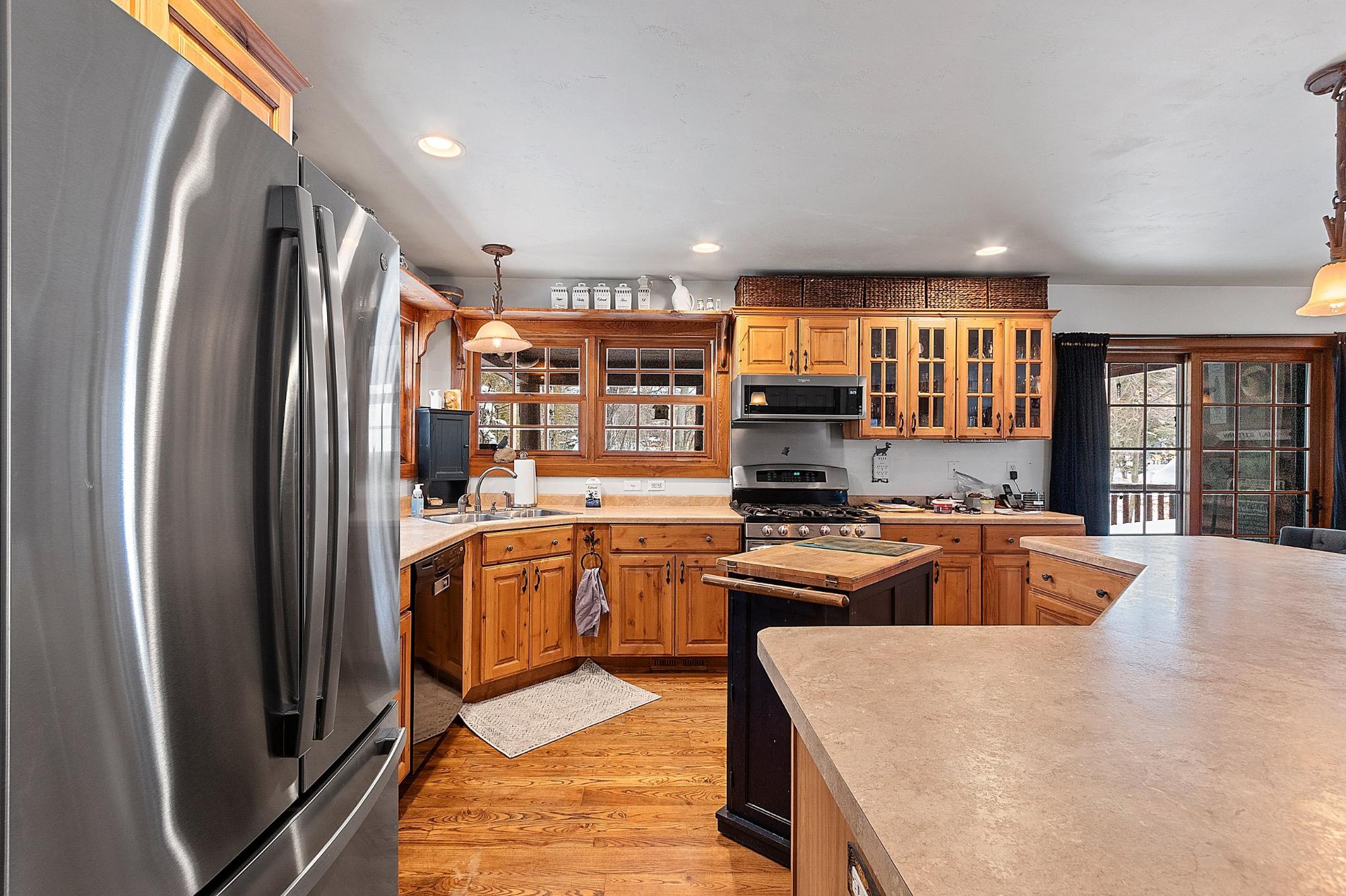 17410 W WHEELER LAKE LN