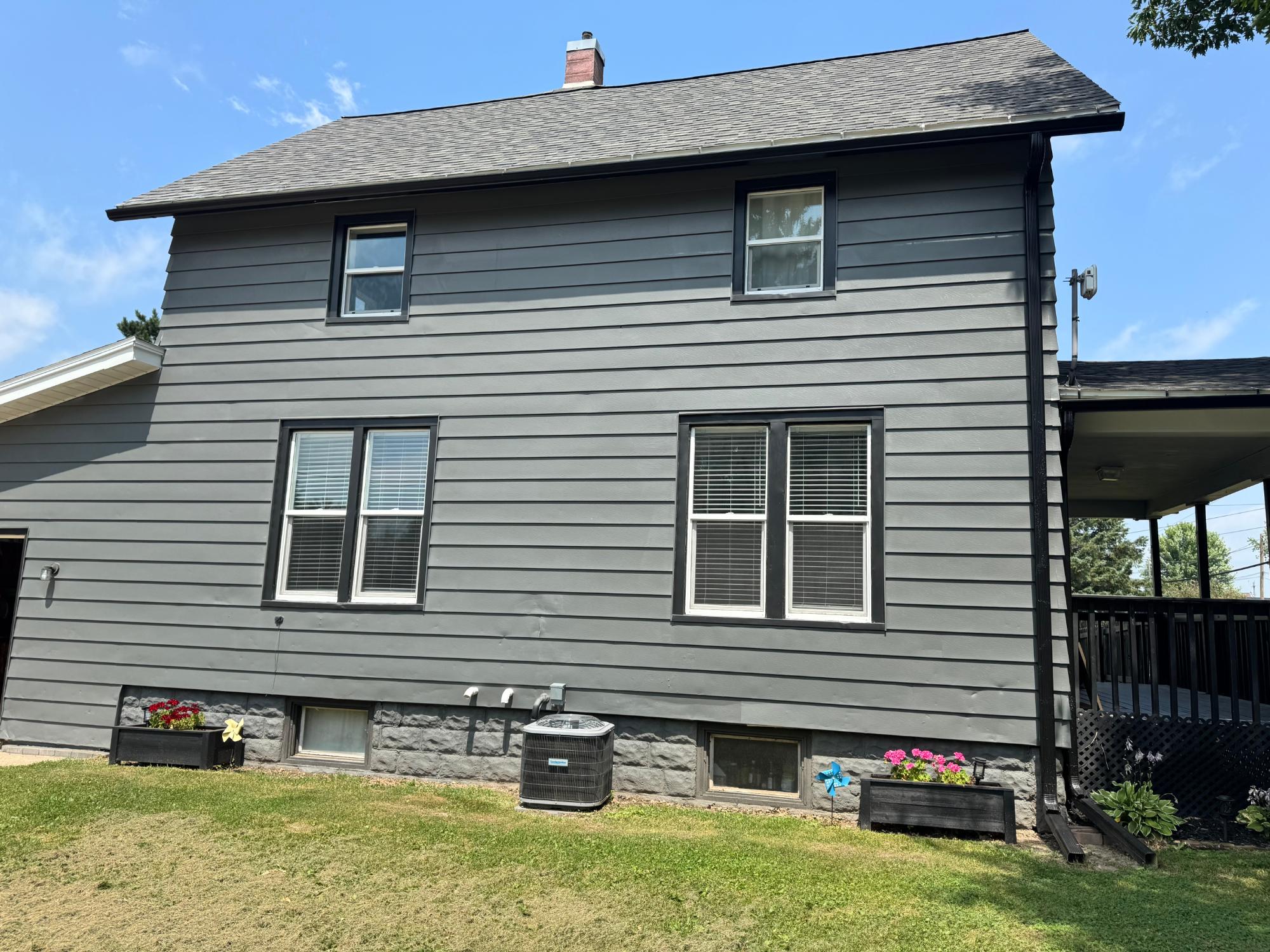 900 LINCOLN ST