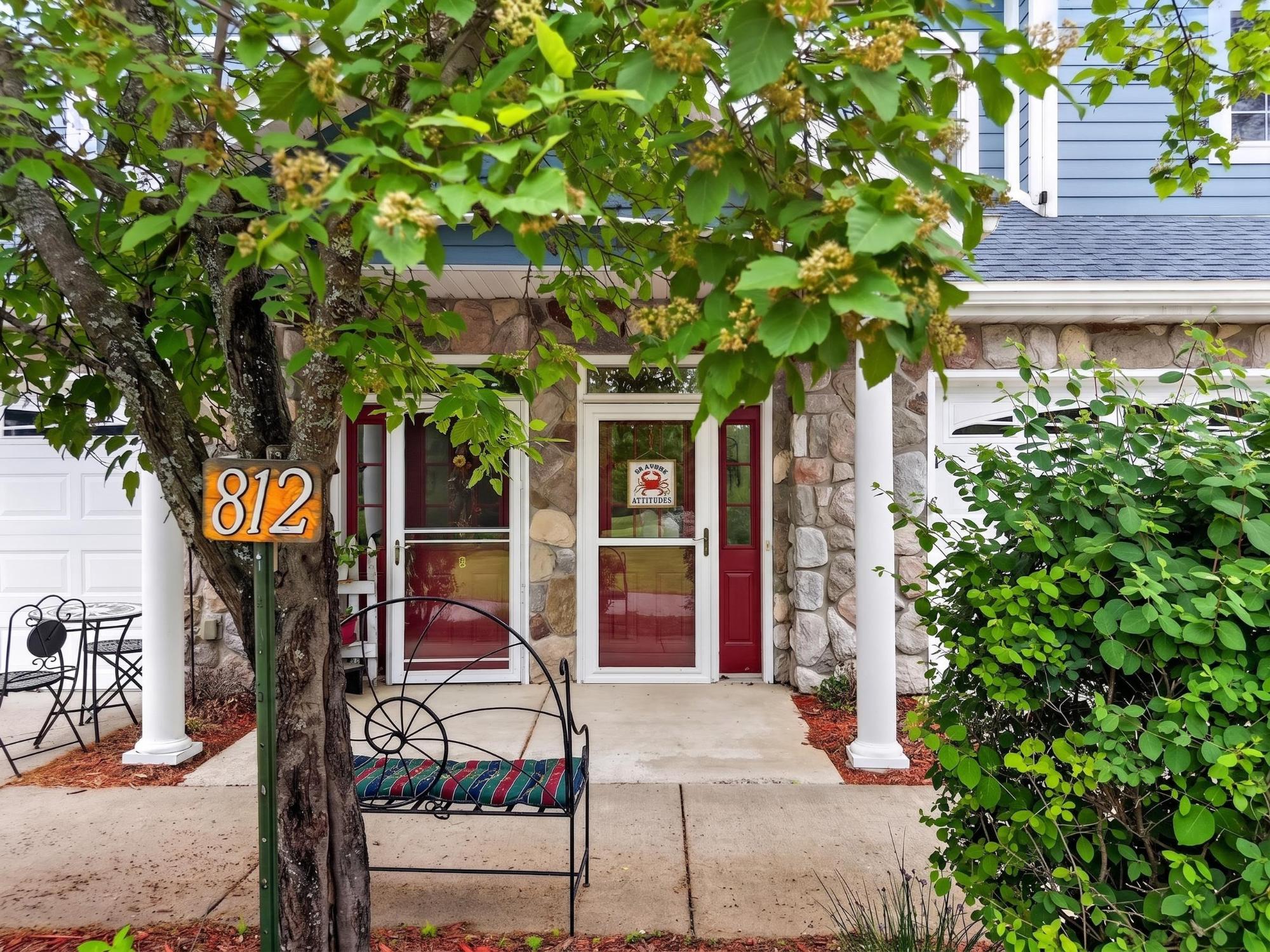 812 RIVER EDGE C