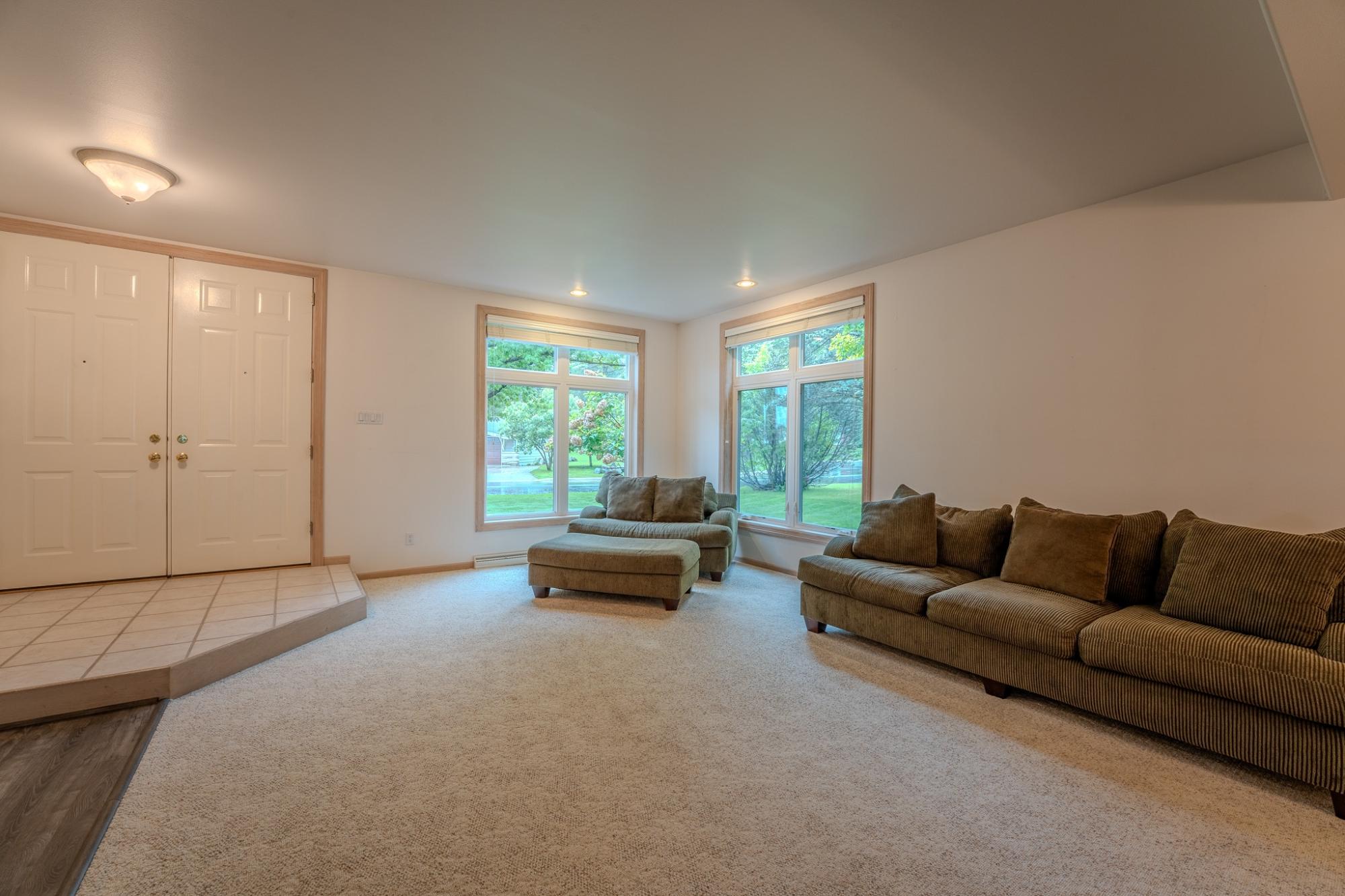 1102 MICHLER CRST