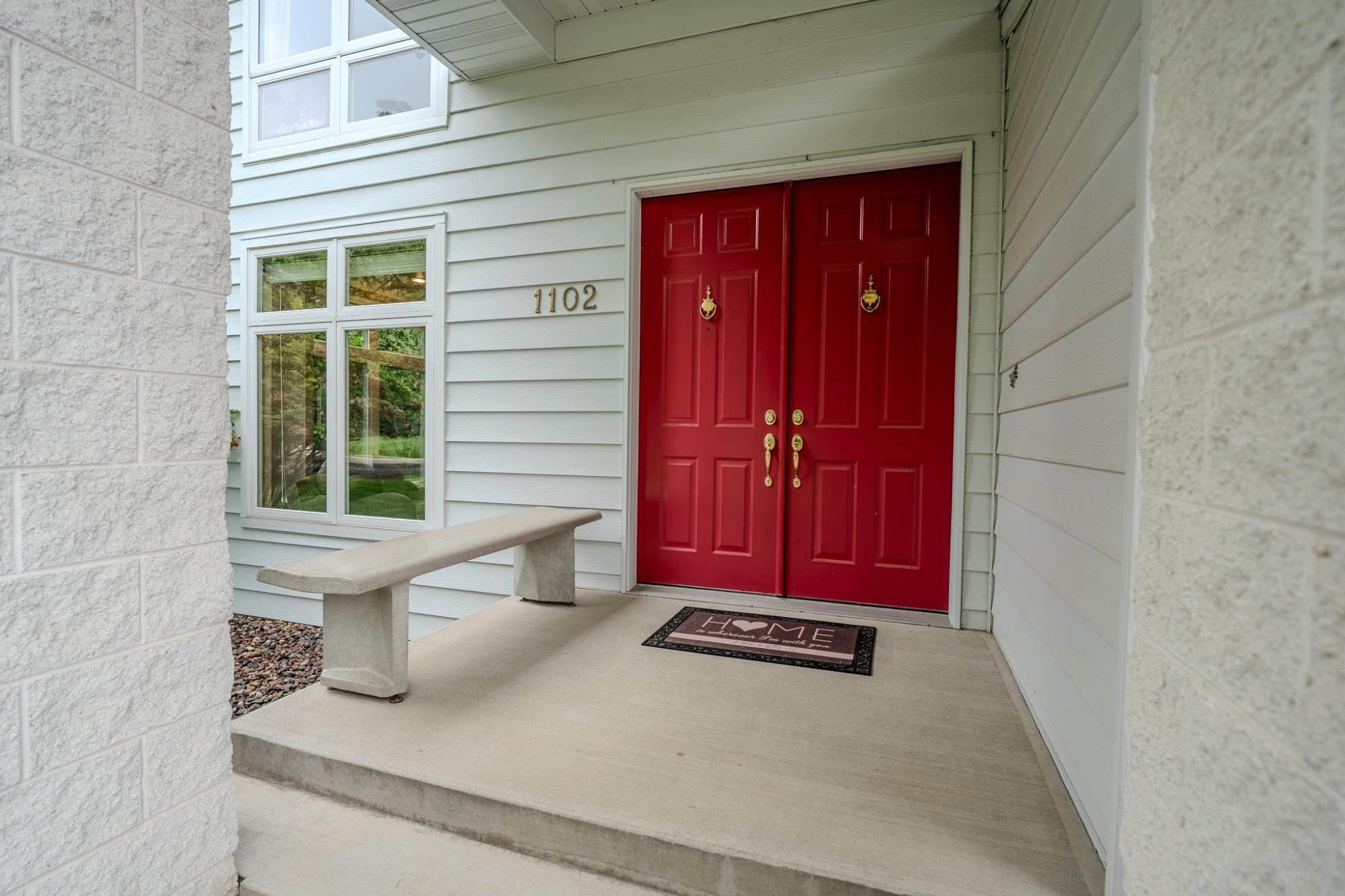 1102 MICHLER CRST