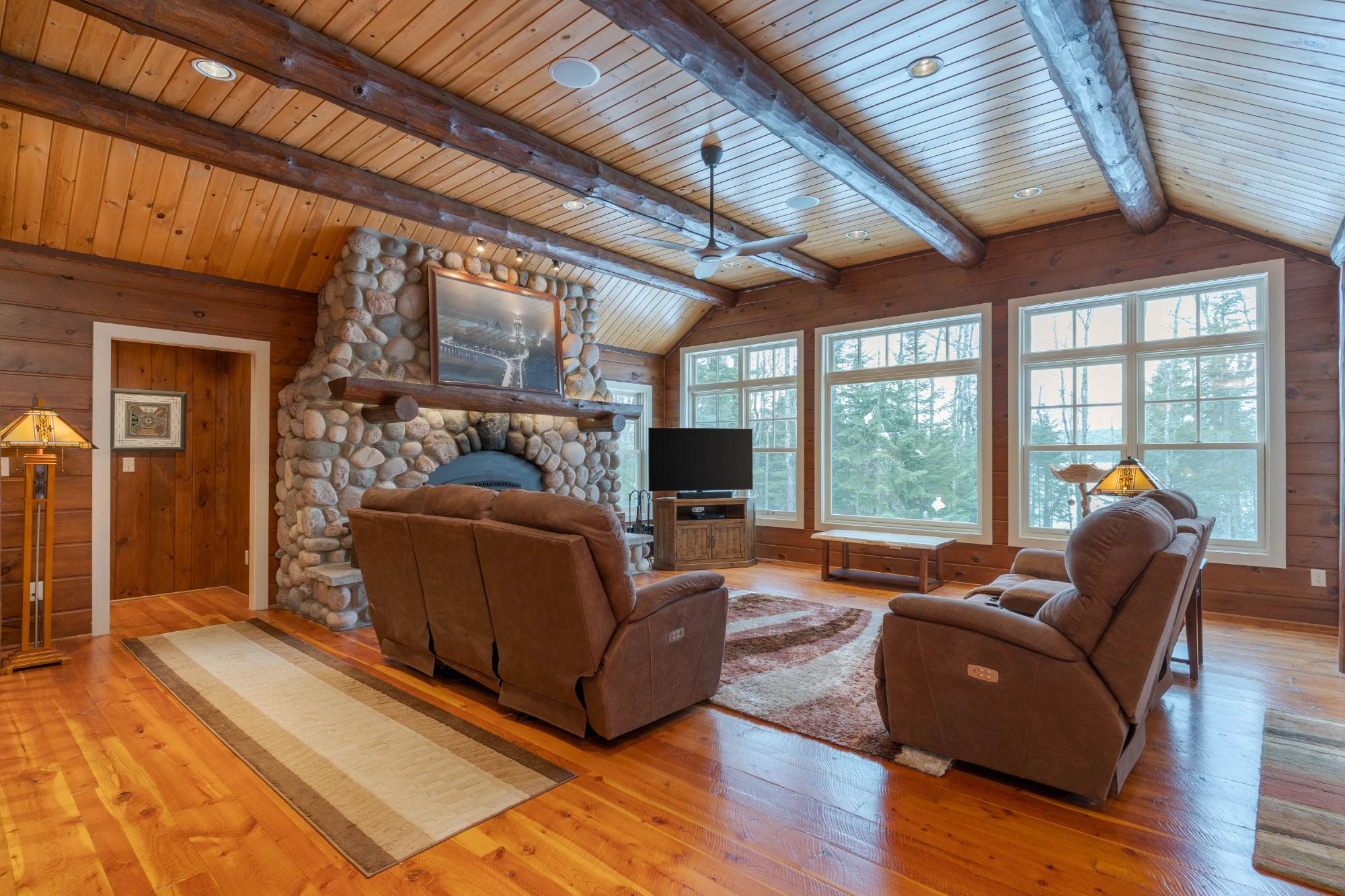 163 HOMAN LAKE RD