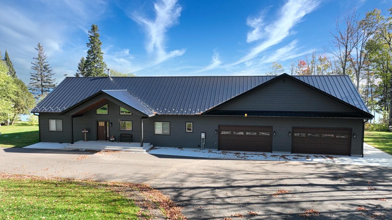 10562 HWY M64