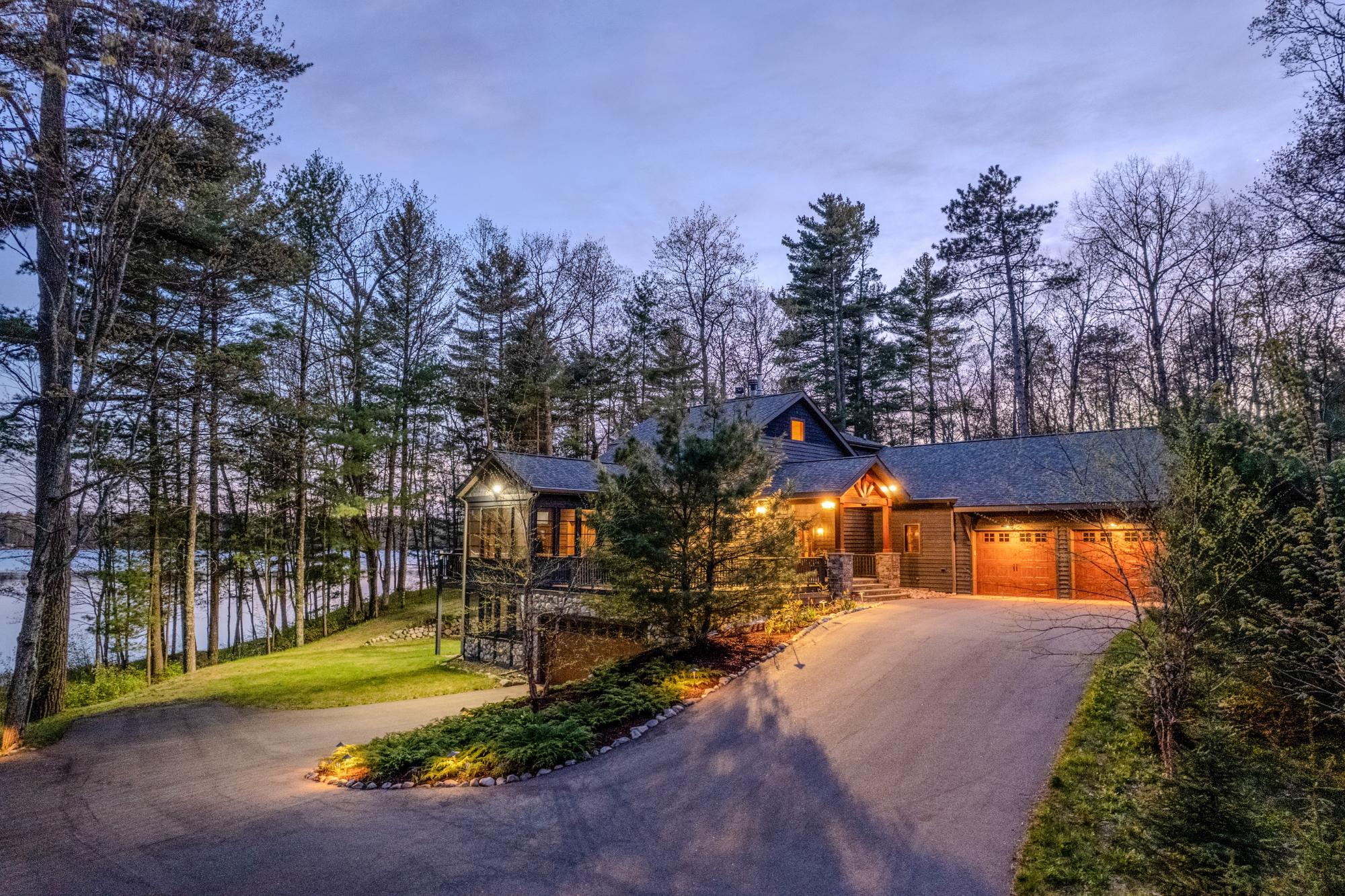 4217 DIAMOND LAKE RD