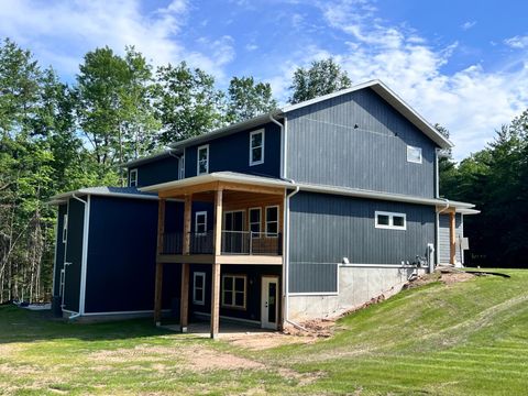 1690 ANTHONY DR Eagle River WI 54521