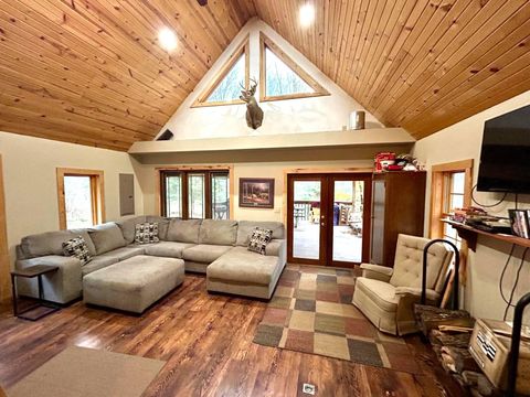 1458 WOODLAWN RD Pickerel WI 54465