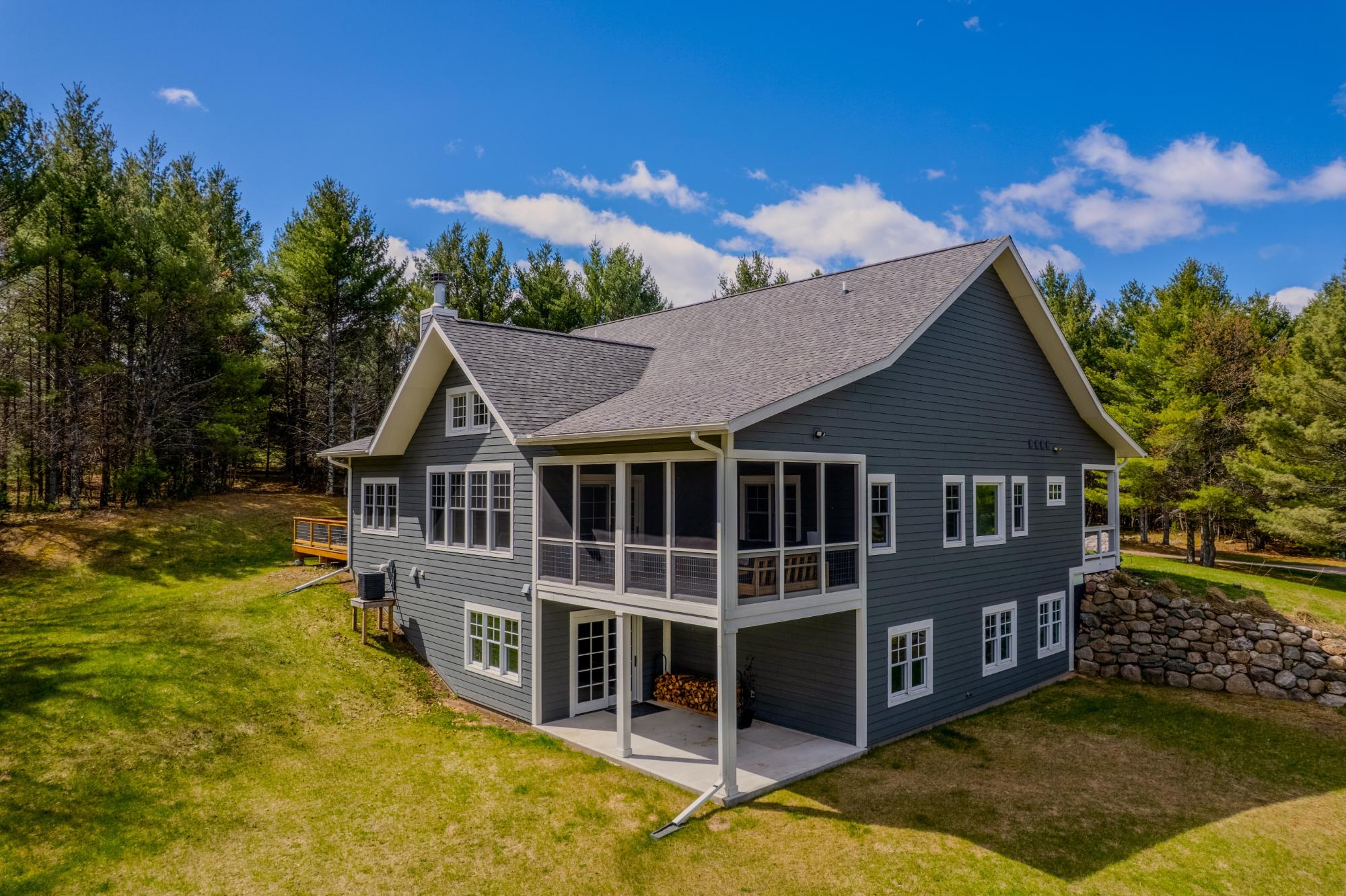 5936 BLACK LAKE RD
