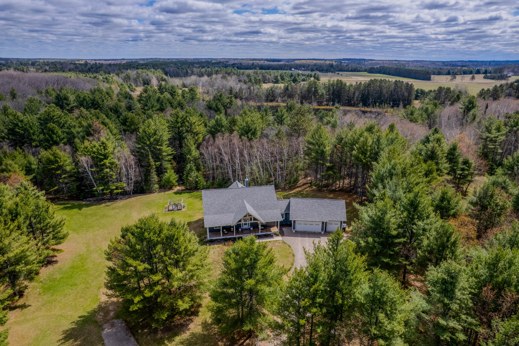 5936 BLACK LAKE RD