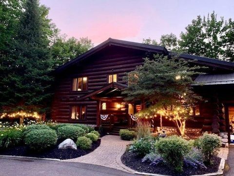 8780N TAPAWINGO DR Oma WI 54547