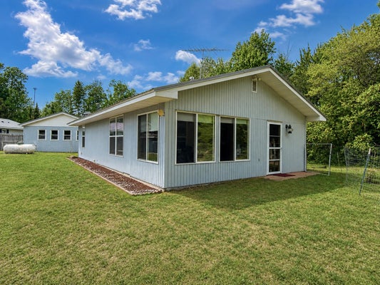 13726 GREENSTONE DR, WINCHESTER, WI 54557 - Image 80f317ae70dca65ba372caf2e943a7ca/3586623795