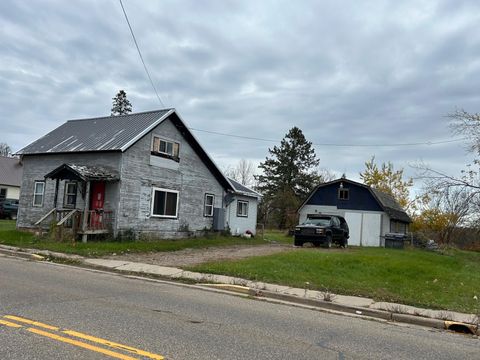 5432 BEECH ST Laona WI 54541