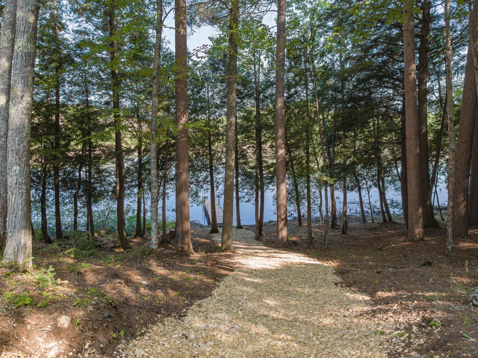 2924 MERCER LAKE CIR N