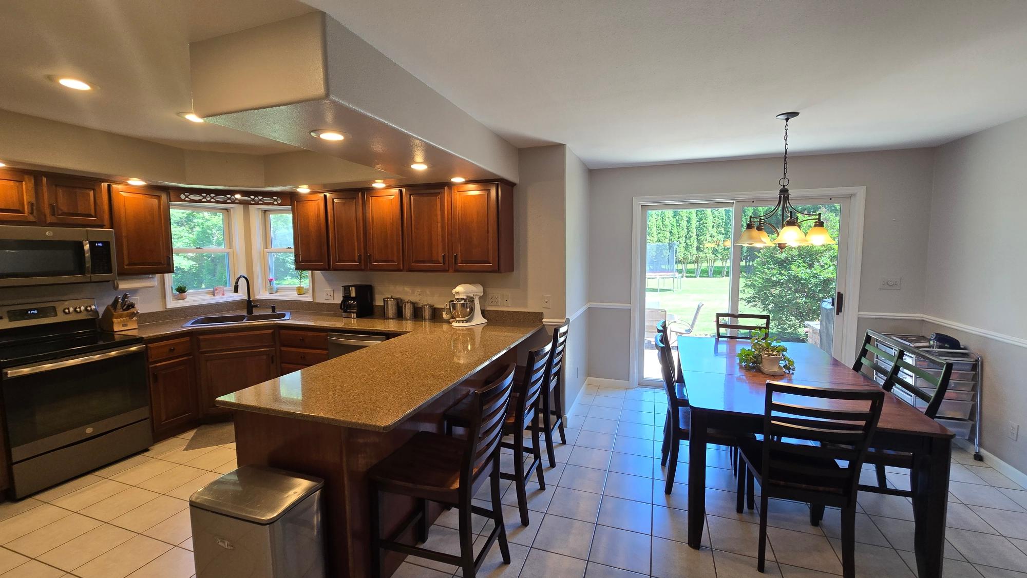 755 LAURISA LN