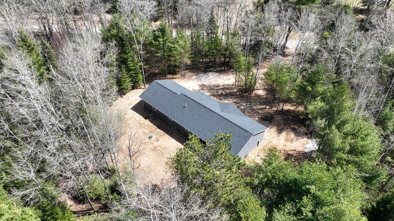 6681 CRYSTAL LAKE RD